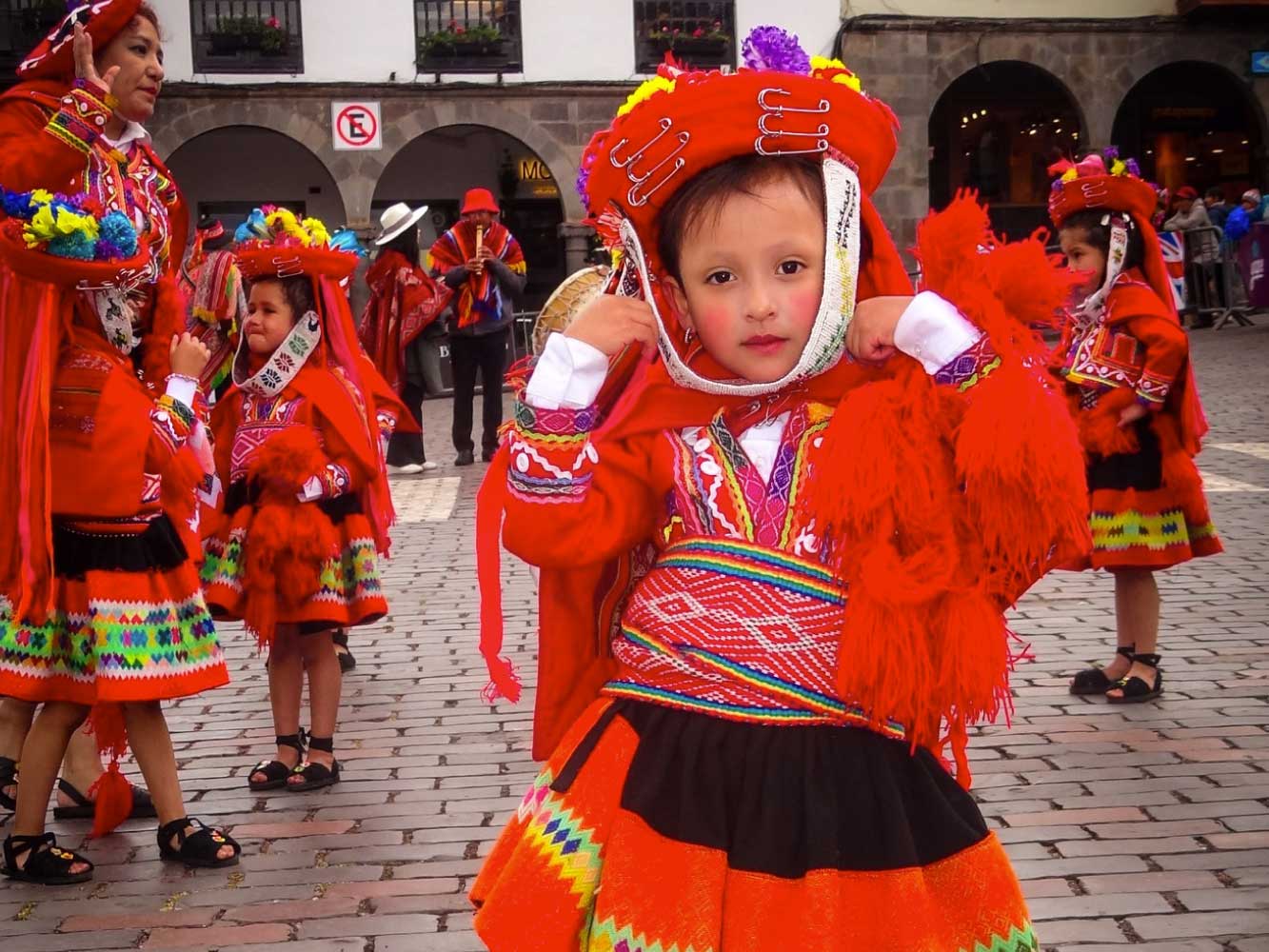 Fiestas Del Cusco Inicial Danza Wallatas